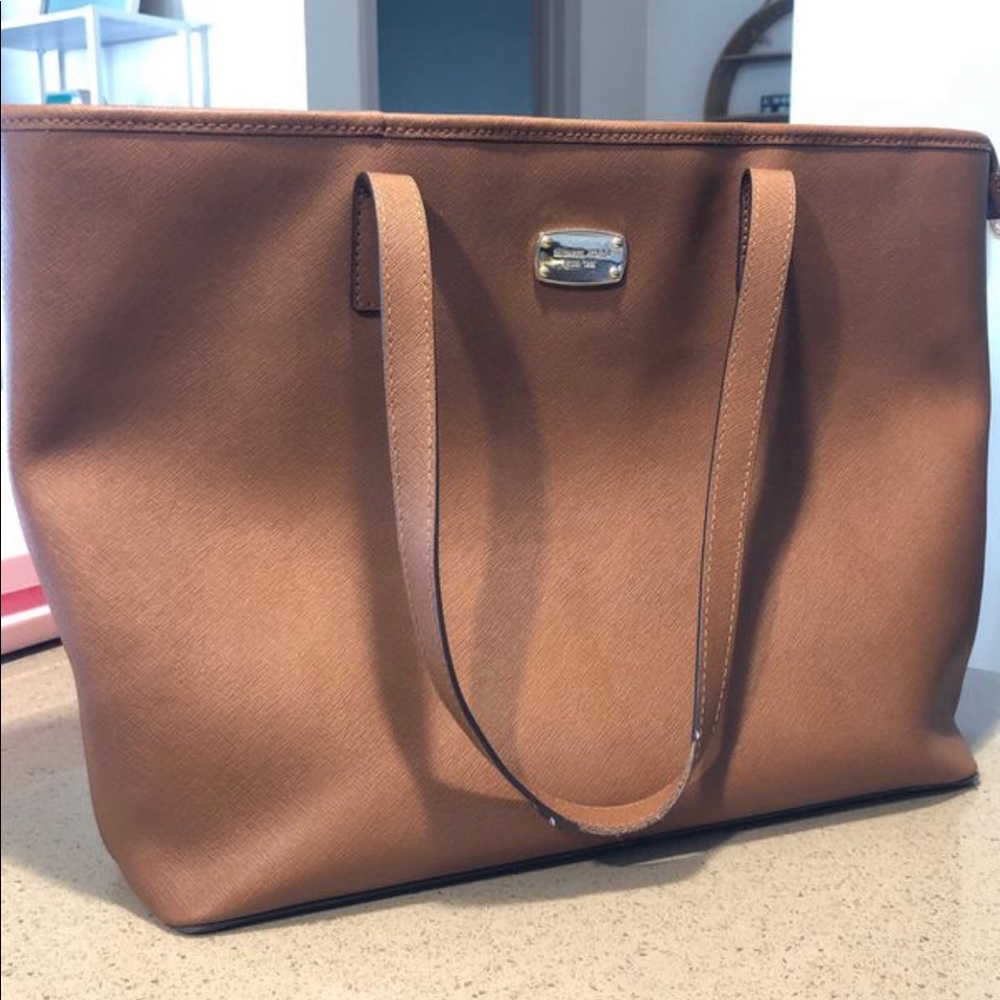 Authentic Michael Kors Tote Purse